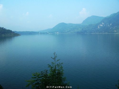 高山湖泊：馬湖圖片