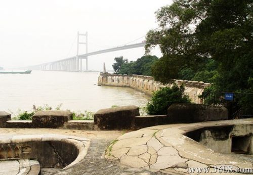 威遠炮台圖片