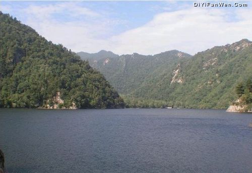 青海孟達天池圖片