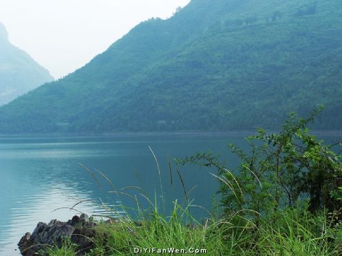 高山湖泊：馬湖圖片