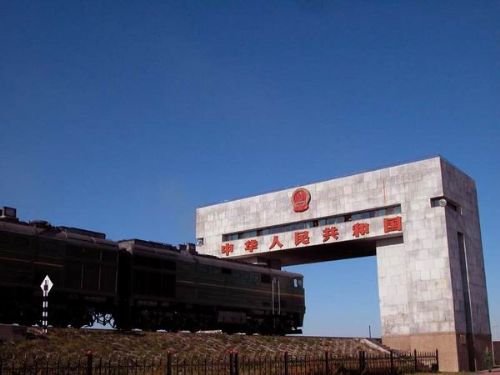 滿洲里國門圖片