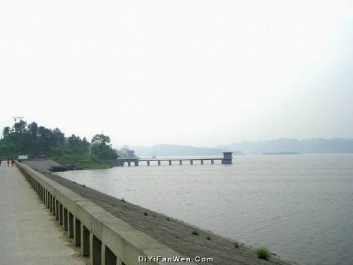 四川古宇湖風光圖片