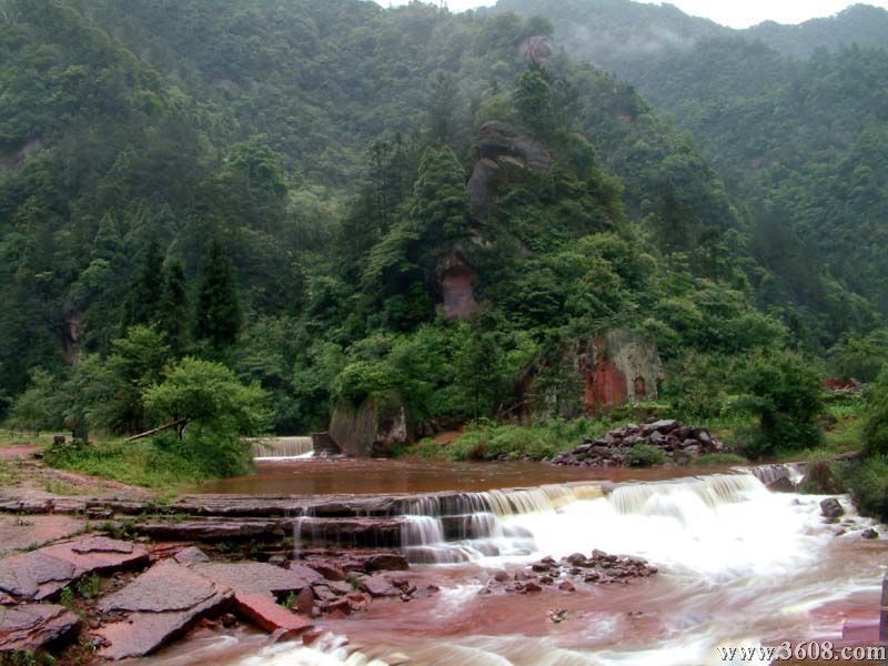 三岔湖圖片