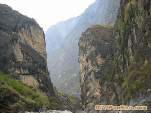 虎跳峽圖片