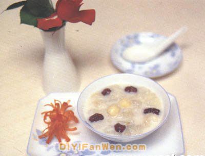 紅蓮椰汁燉雪蛤