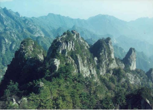 石人山圖片