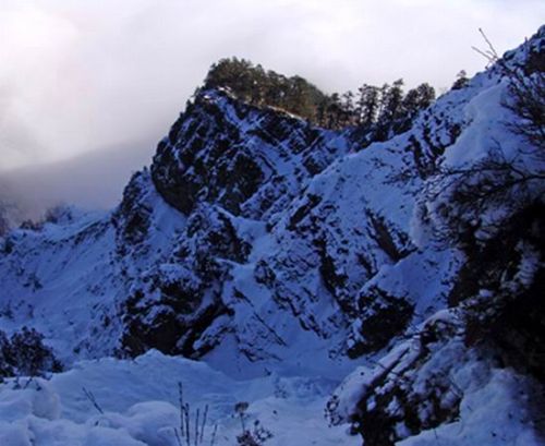 西嶺雪山圖片