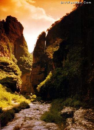 龍門峽谷圖片