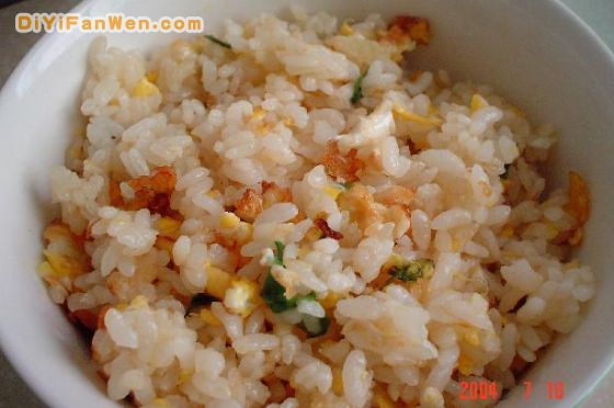 自製蔥香蛋炒飯