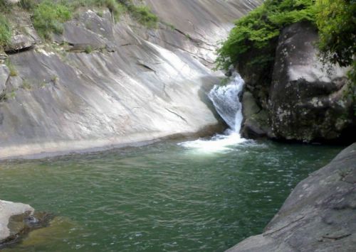 福建岱仙瀑布圖片