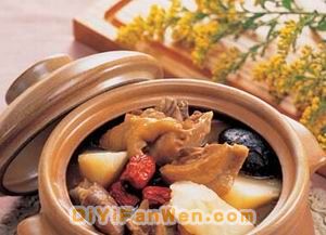風味土豆罐燜雞