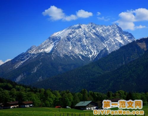 阿爾卑斯山的碧玉之湖圖片