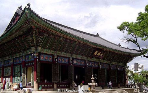 雲南曹溪寺圖片