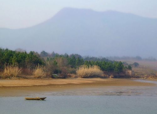 侖山湖圖片