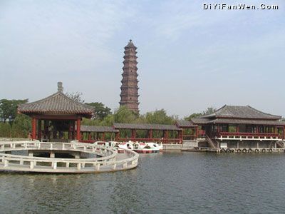 鐵塔公園圖片