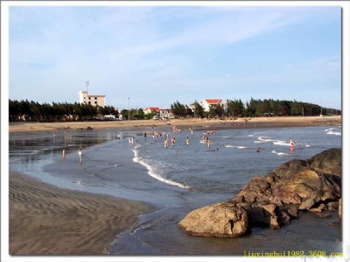 黑沙海灘圖片