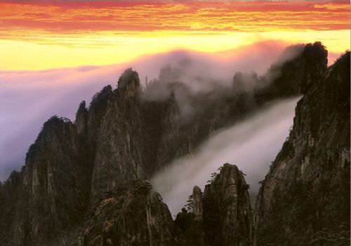 黃山雲霧圖片