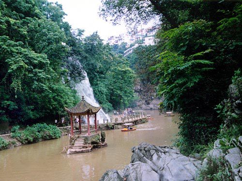 南溫泉風景圖圖片