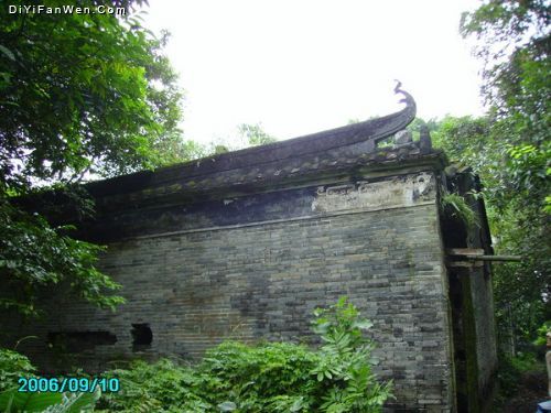 開平無人村(俗稱鬼村)圖片