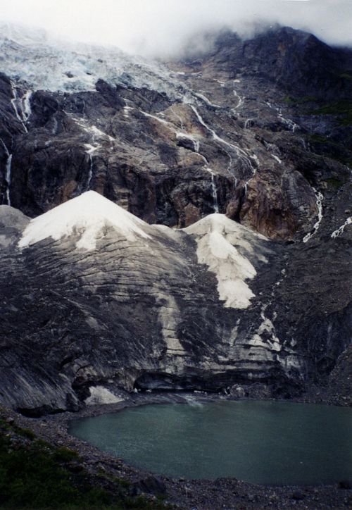 梅里雪山圖片