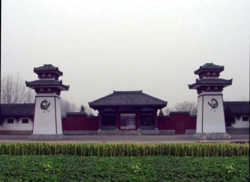 河南張衡墓圖片