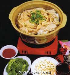 火鍋：肥腸砂鍋