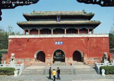 嵩山中嶽廟圖片