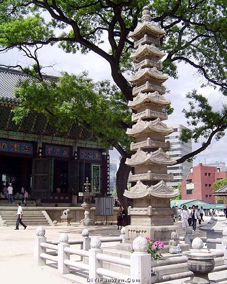 雲南曹溪寺圖片