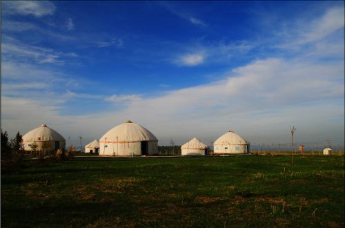 新疆伊犁鹿角灣風光圖片