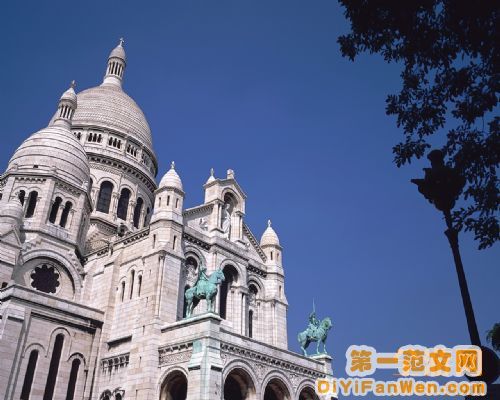 巴黎神聖美麗的古建築圖片