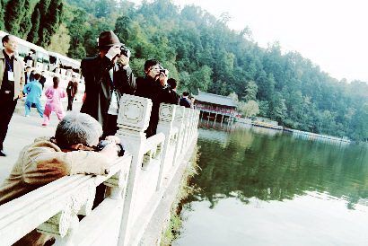 黔靈公園圖片