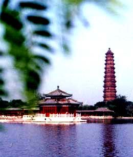 鐵塔公園圖片