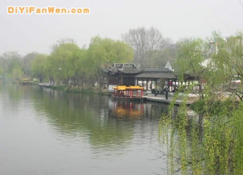 煙花三月下揚州圖片