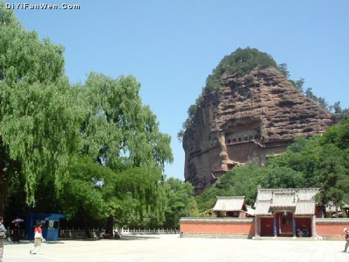 麥積山石窟圖片