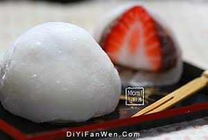 草莓豆沙糯米糰