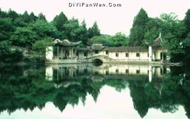 深秀湖圖片