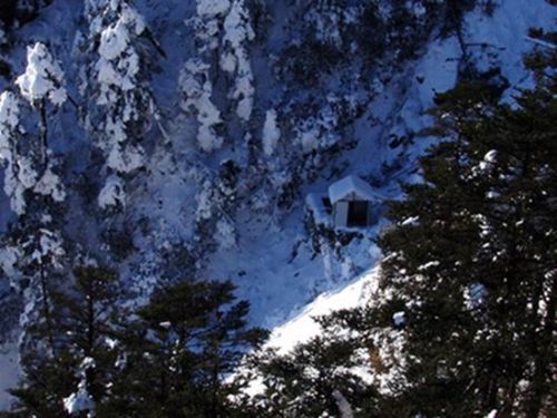 西嶺雪山圖片