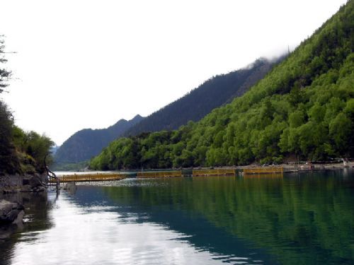 錯高湖圖片