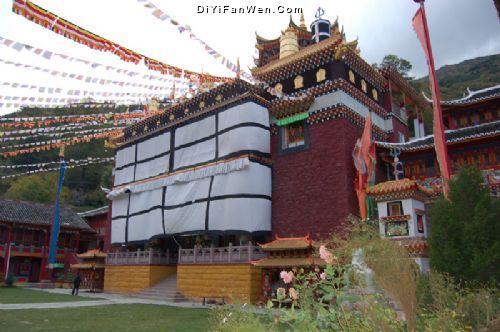 四川康定金剛寺圖片