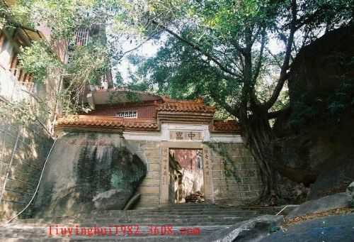 萬石岩圖片