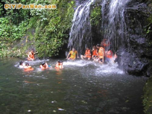 瀏陽河大圍山峽谷漂流圖片