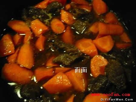 紅燒牛肉燉土豆