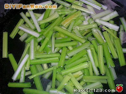 豆乾炒芹菜[多圖]