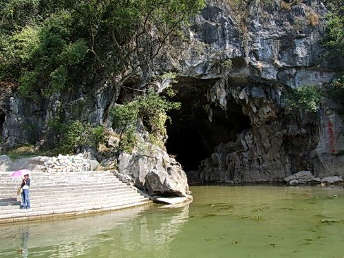 廣西桂林冠岩圖片