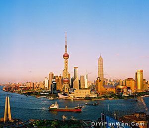 上海東方明珠廣播電視塔圖片