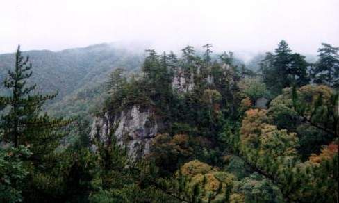 甘肅天水石門山圖片