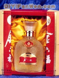 五糧液：金六福禮品酒