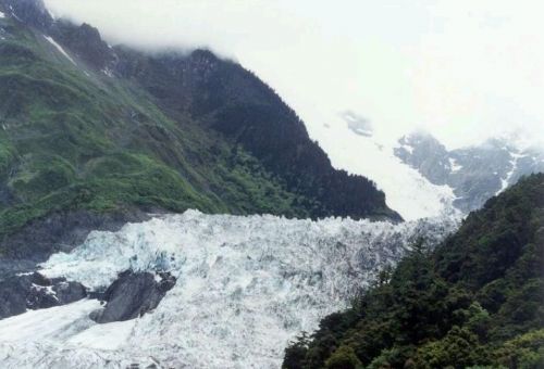 雲南明永冰川美景圖片