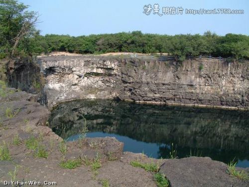 吊水樓瀑布風情圖片