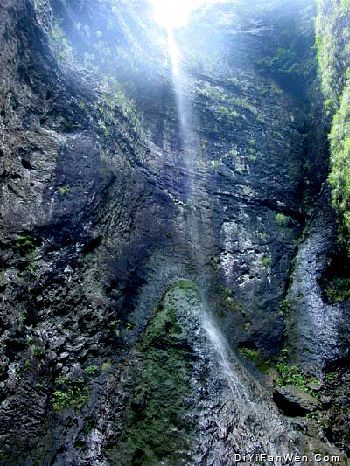 雁盪山靈岩圖片